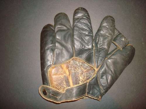 Lloyd Sprout Waner Pennant K437 Back